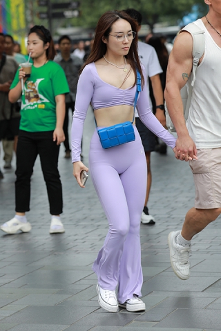 紫色瑜伽裤
